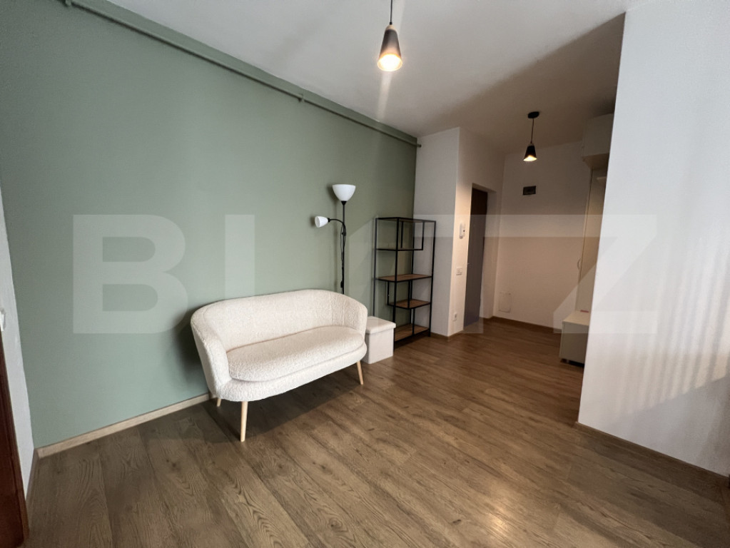 Apartament 3 camere, 55 mp, zona Vivo