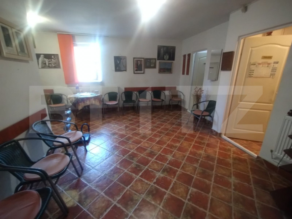 Apartament 3 camere , Zona Decebal , etaj 1