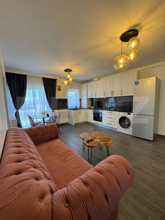 Apartament 3 camere, 87 mp, prima închiriere, parcare, pet-
