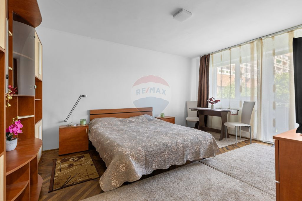 Apartament cu 1 camera in zona Polivalenta