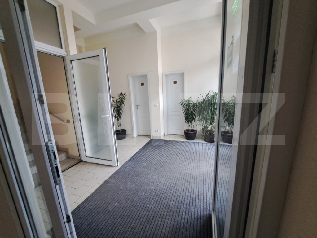 SPATIU COMERCIAL/BIROURI DE INCHIRIAT