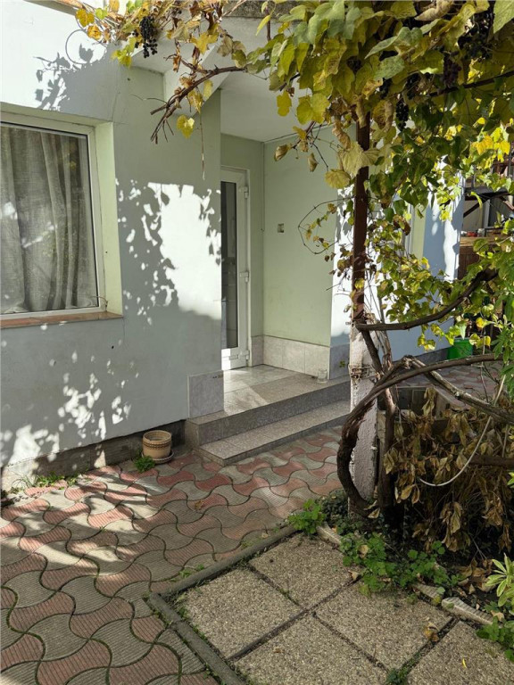 Casa tip duplex in zona centrala, 4 camere, mobilata complet