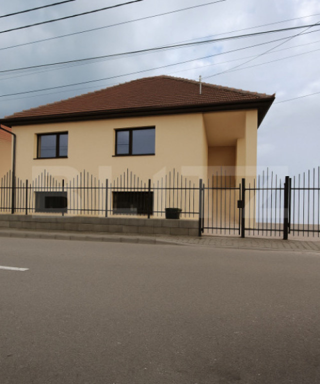 Casa individuala, 180 mp utili,Sebes