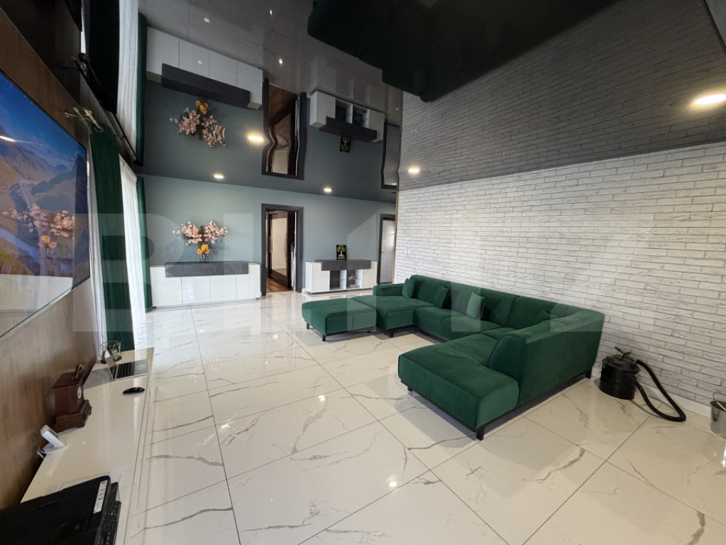 Casa de vanzare in suprafat de 240 mp cu 150 mp teren, Zona