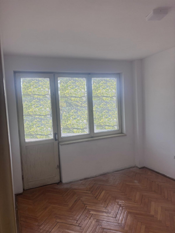 - Apartament 2 camere confort 1, Zona Hipodrom, etaj 3.