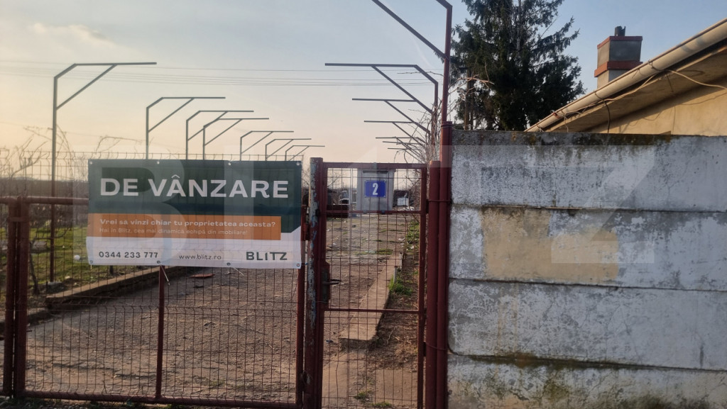HALE+TEREN INTRAVILAN BUDA