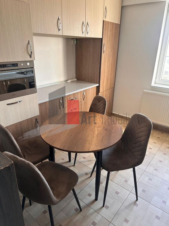 Apartament 3 camere de inchiriat zona Metrou Dristor