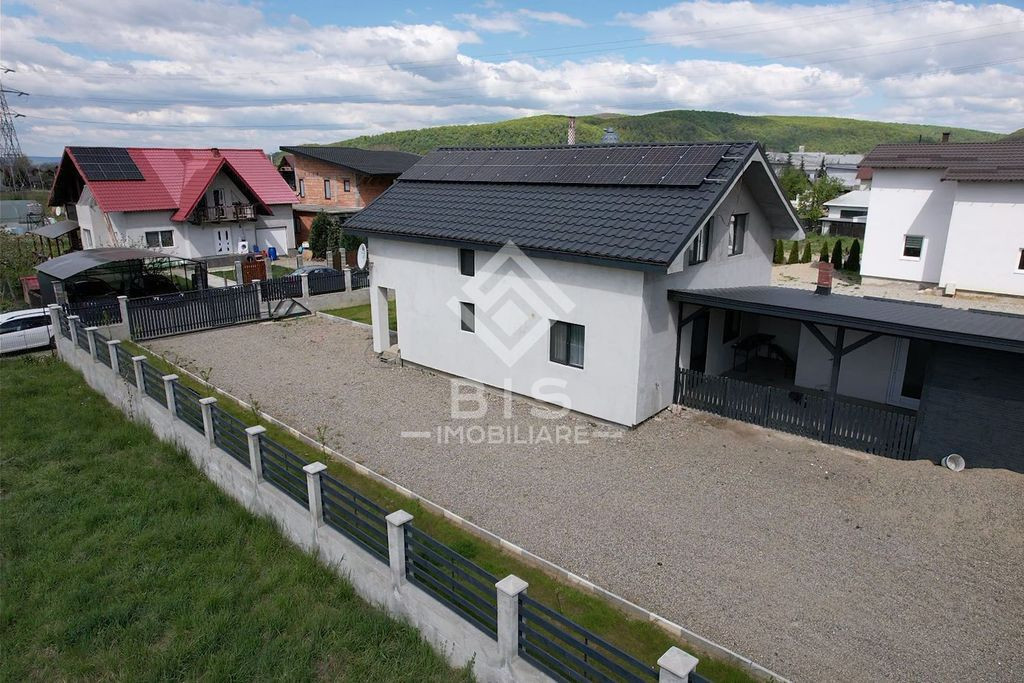 Casa renovata langa Beclean, teren 20 ari