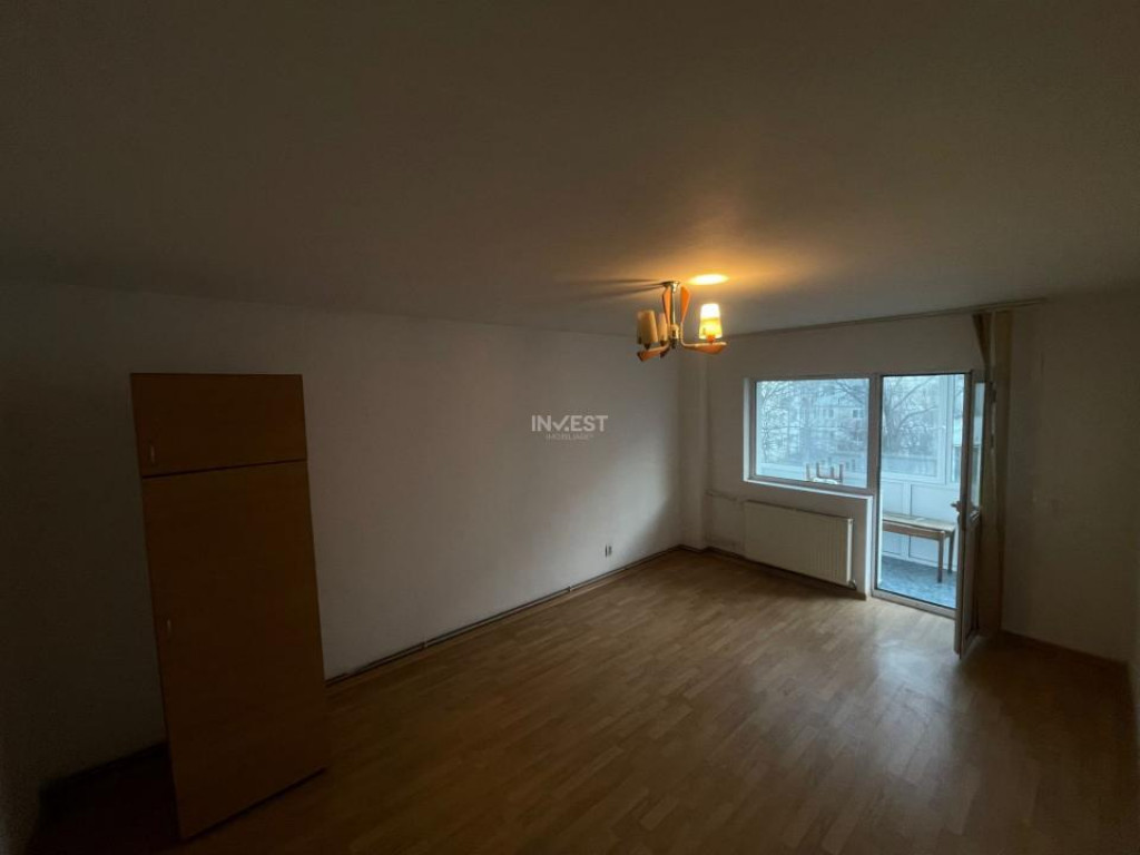 Apartament 3 camere-Dacia-etaj 2