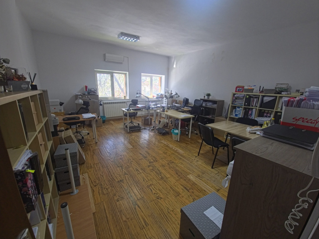 Spațiu ideal activități diverse – 32 mp Faleza Nord Bir