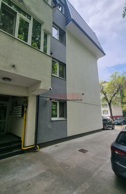 Piata Resita - apartament modern 3 camere