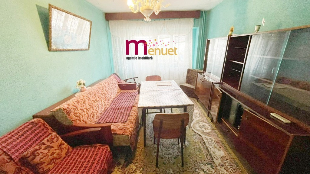 Apartament 4 camere ,str.1848,etaj 2