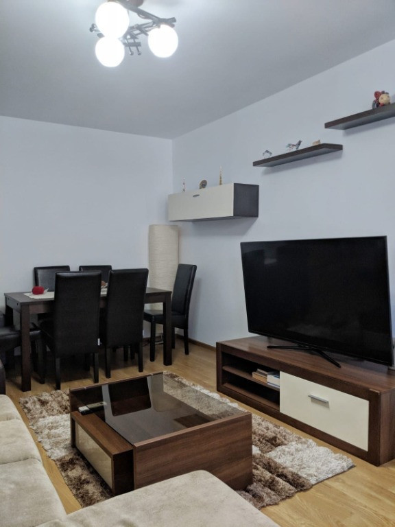 De inchiriat-Apartament 3 camere Rahova