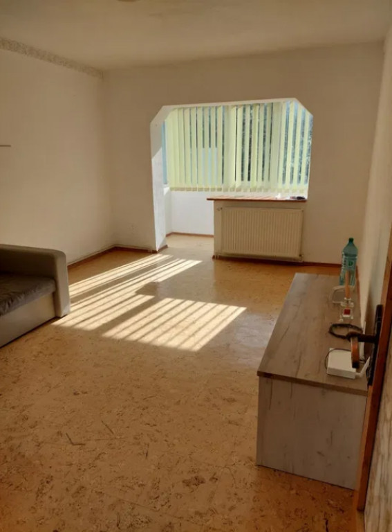 Apartament 2 camere, decomandat - zona Racadau