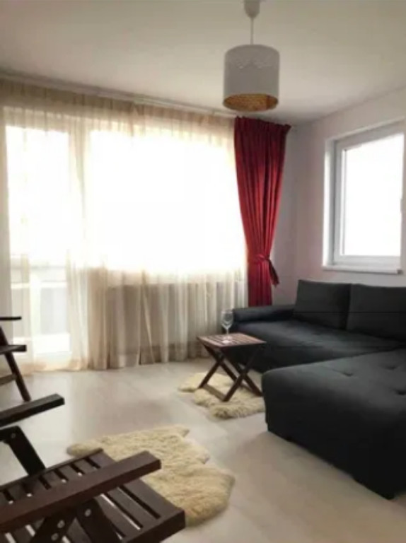 Apartament 3 camere, decomandat - zona Tractorul