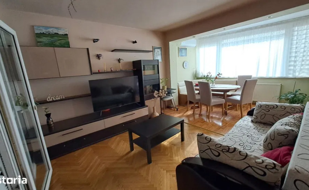 Apartament 3,5 camere, decomandat - zona Grivitei
