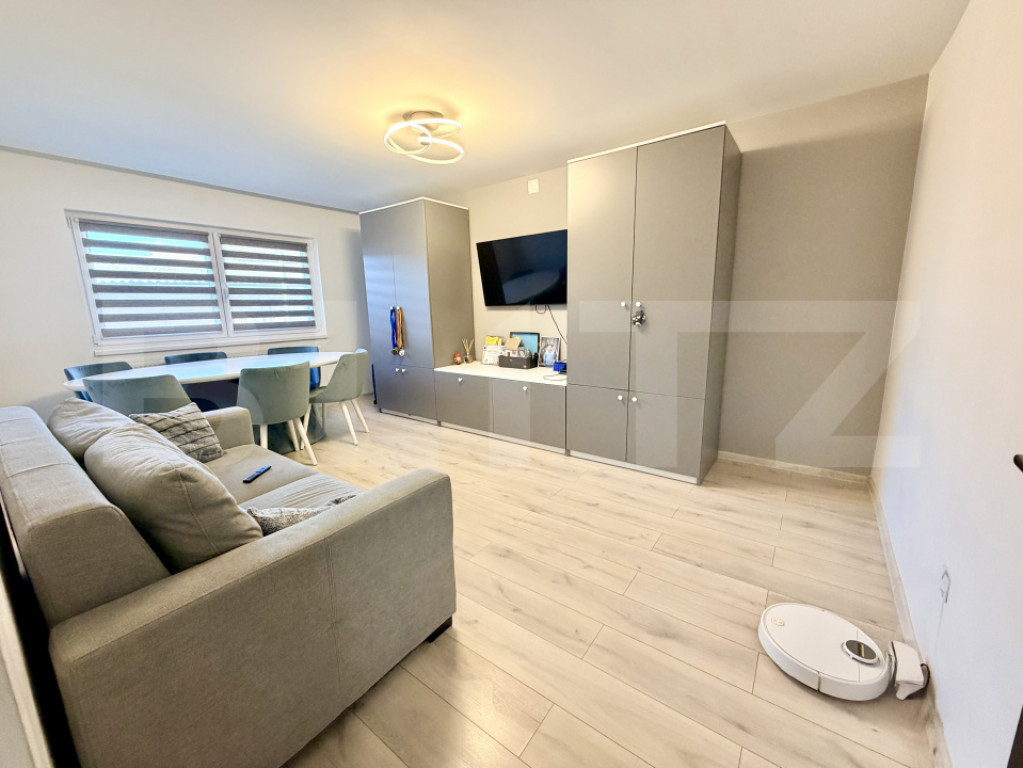 Apartament 2 camere, renovat, balcon inchis – aproape de ?