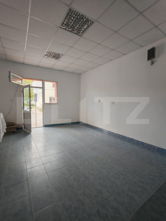 Spatiu comercial, 21 mp, zona Centrala - Campia Turzii
