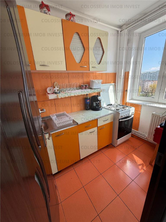 Garsonieră bloc de apartamente – Astra / Soarelui