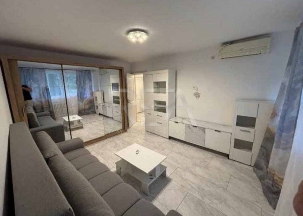 2 camere, P/4, anvelopat, bloc tip P-Drumul Taberei-Favorit