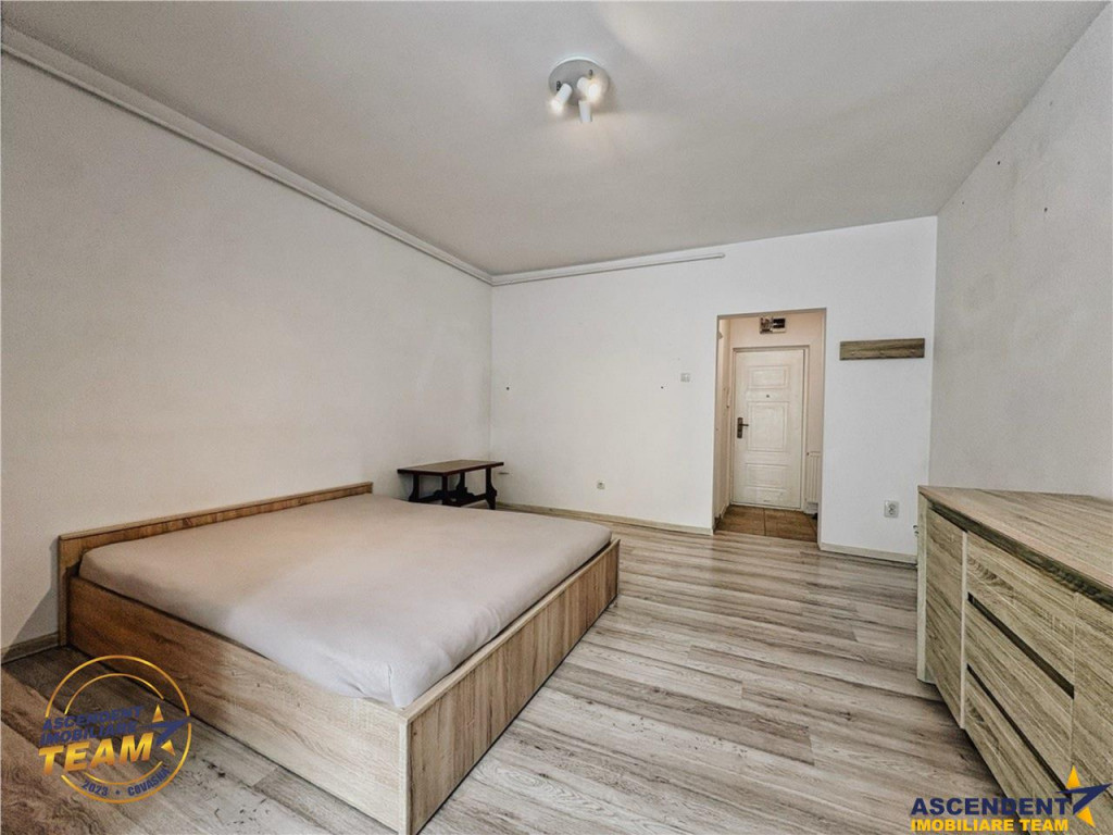 Investitie sigura: garsoniera in zona buna, acces rapid catr
