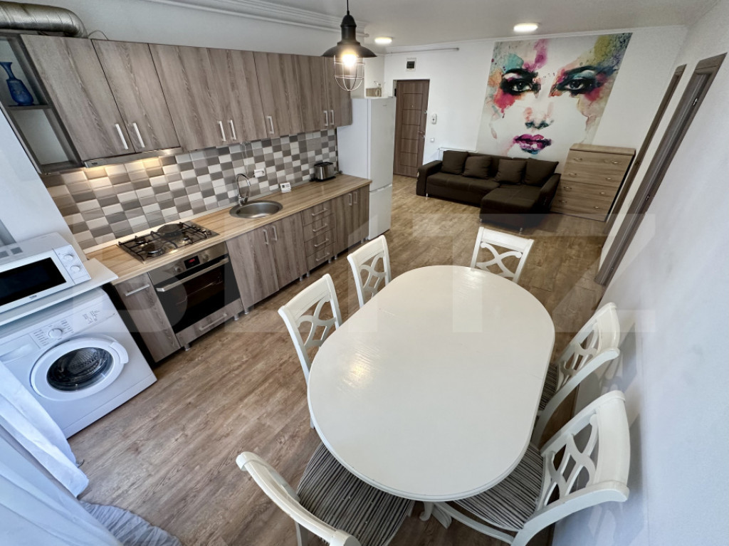 Apartament 3 camere, 70 mp total, acces pietonal Vivo