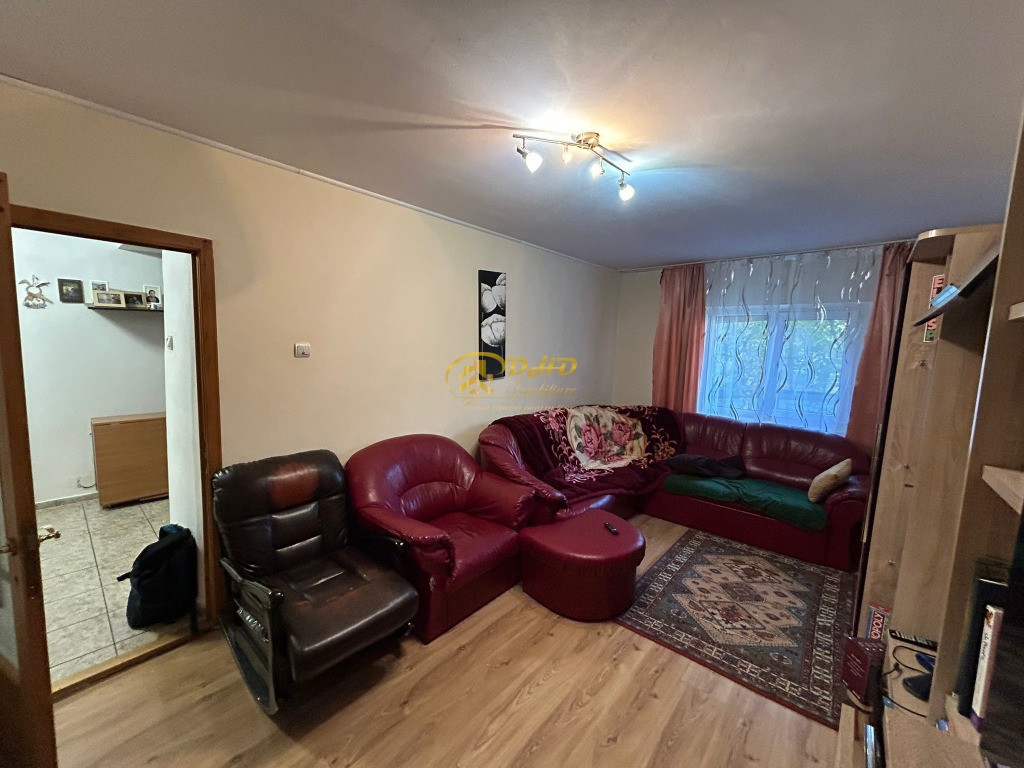 Apartament 3 camere - Canta