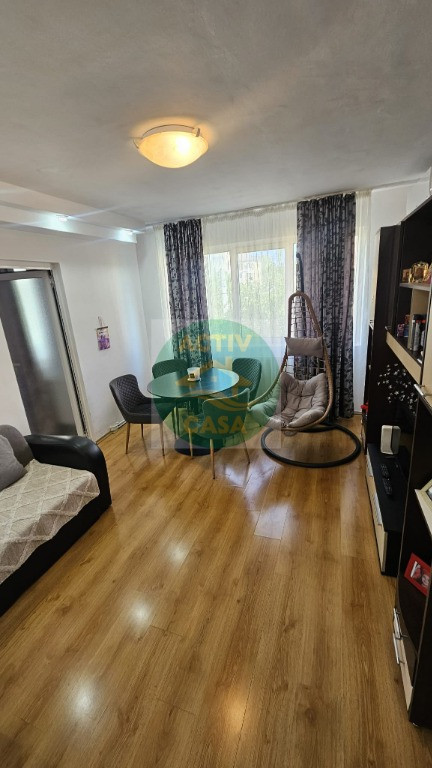 Apartament 2 camere, etaj 2
