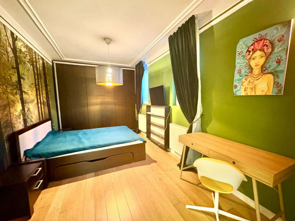 Pajura - Presei, Apartament 3 camere deosebit, centrala prop