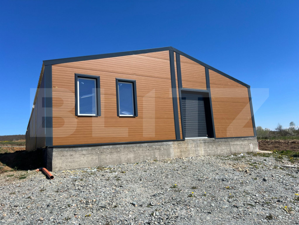 Hala de productie,depozitare de 395 m2 + teren 845 m2 Lita,
