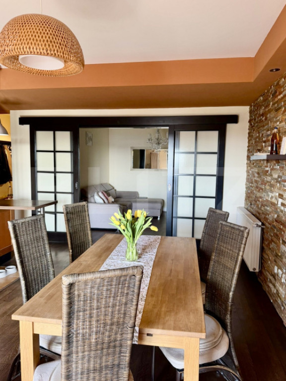 Apartament 3 camere - etaj 2- 64 mp, terasă 15 mp, zona Ro