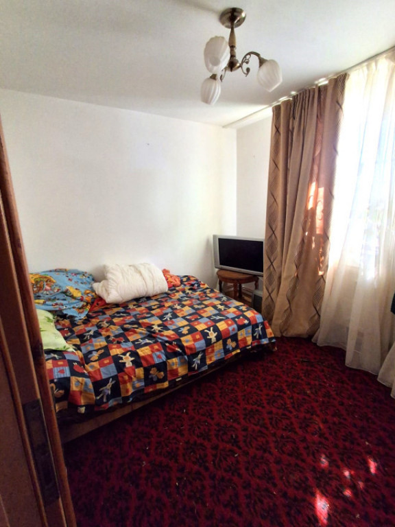 Apartament 3 camere – ideal investiție / renovare – Str