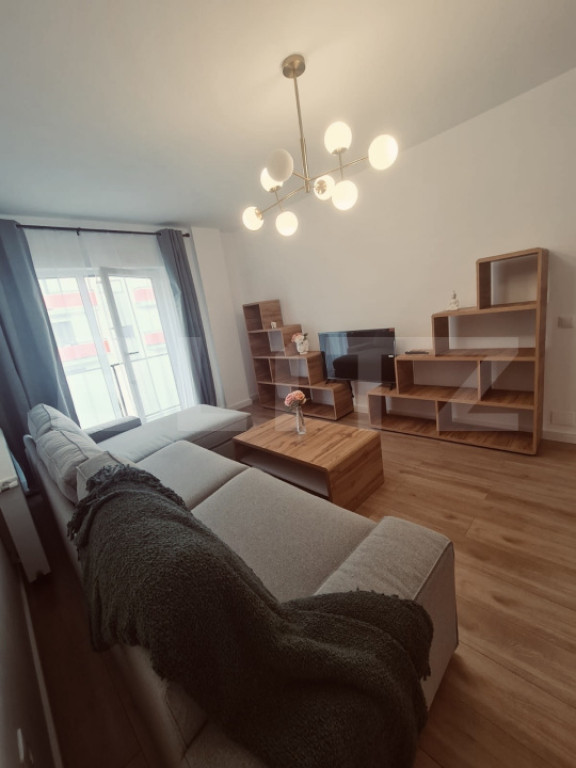Apartament cu 2 camere, 51 mp, cu parcare, in zona Sesul de