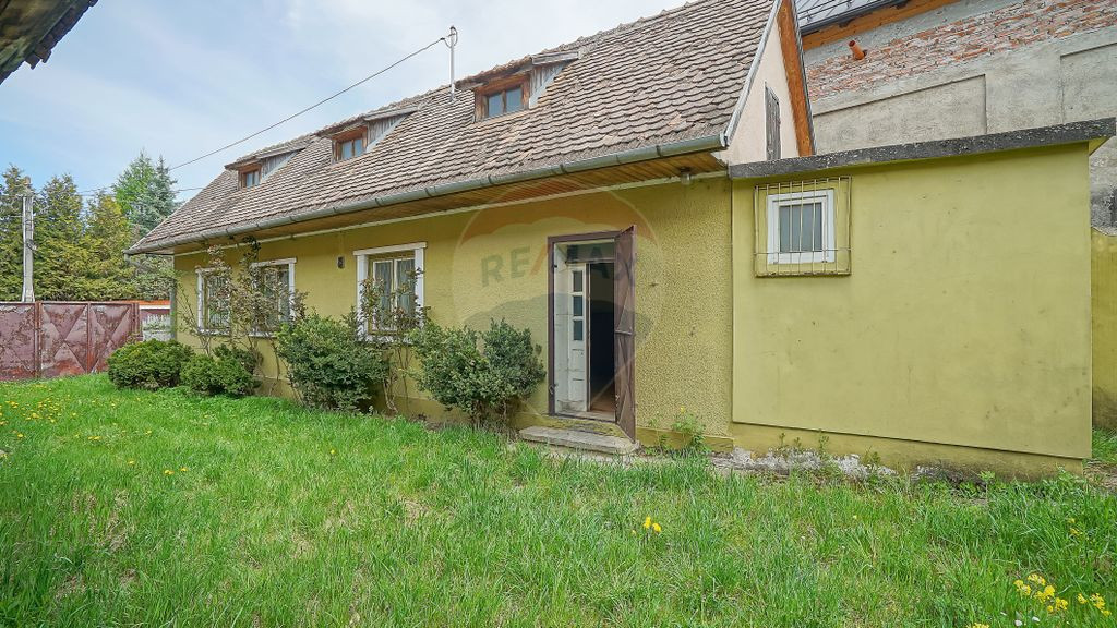 Casă / Vilă cu 4 camere de vânzare
