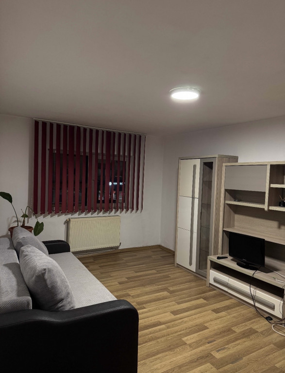 Apartament cu 2 camere, sub Stadion