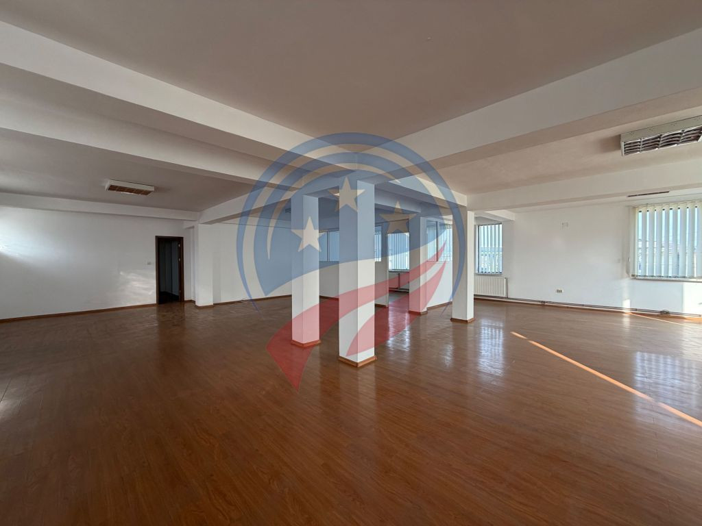 SPATIU BIROURI , COMERCIAL, CLINICA 700MP CU PARCARE