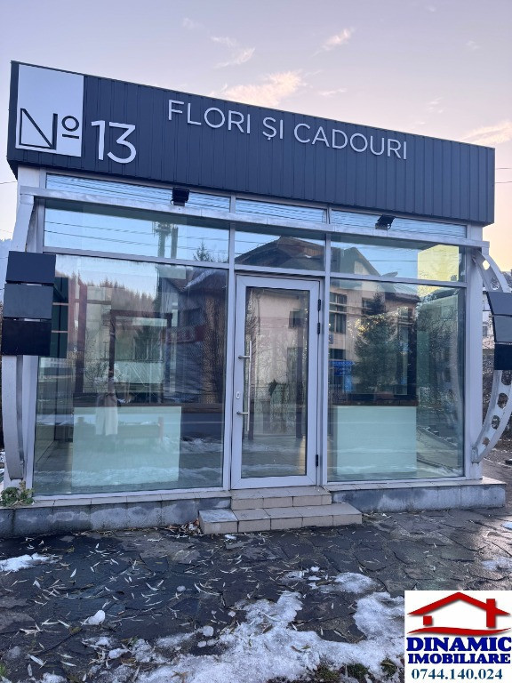Apartament 3 camere, decomandat – Str. 1 Decembrie, Dărmănești