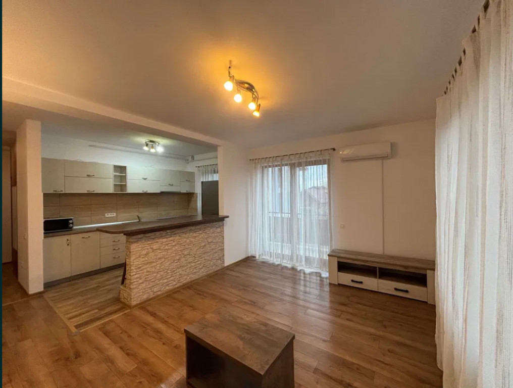 Apartament 2 camere, decomandat - zona Bartolomeu