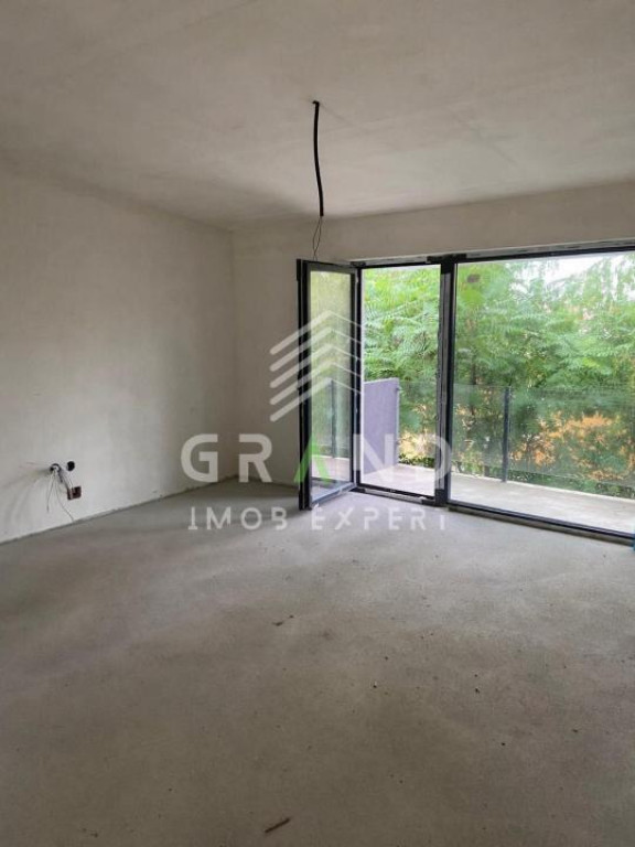 Apartament semifinisat 2 camere | 52 mp+balcon | Zona Muzeul