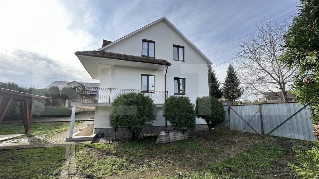 Casa superba in Voiniceni! 250mp! 11Ari!