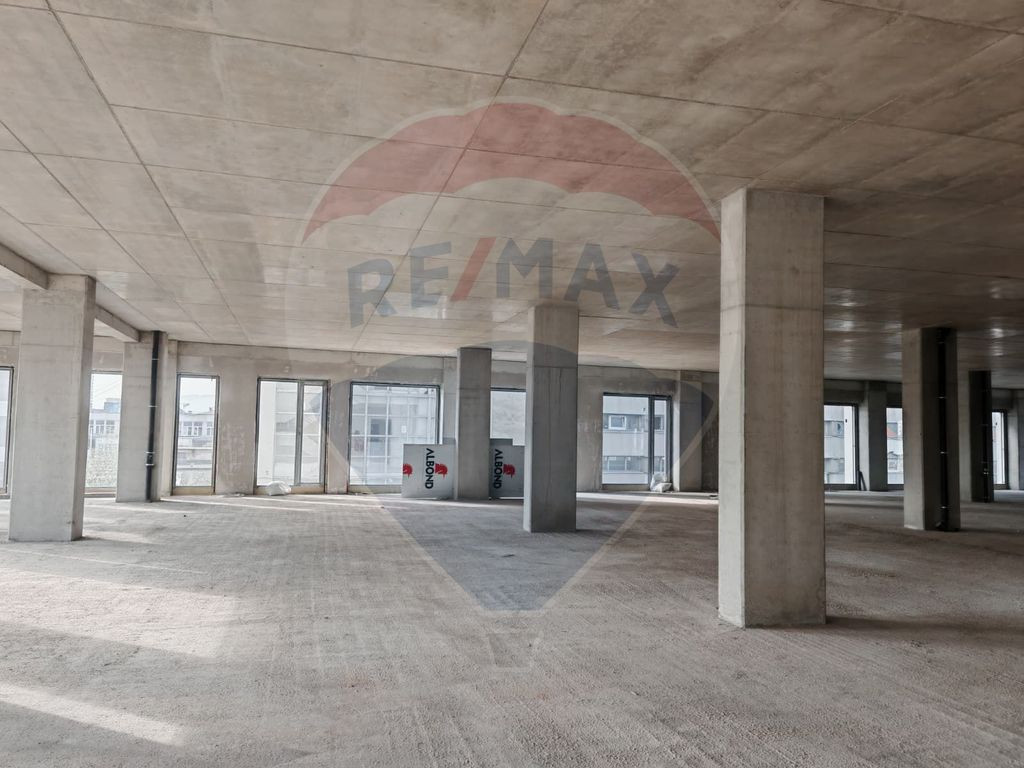 Spațiu comercial de inchiriat (650 mp)