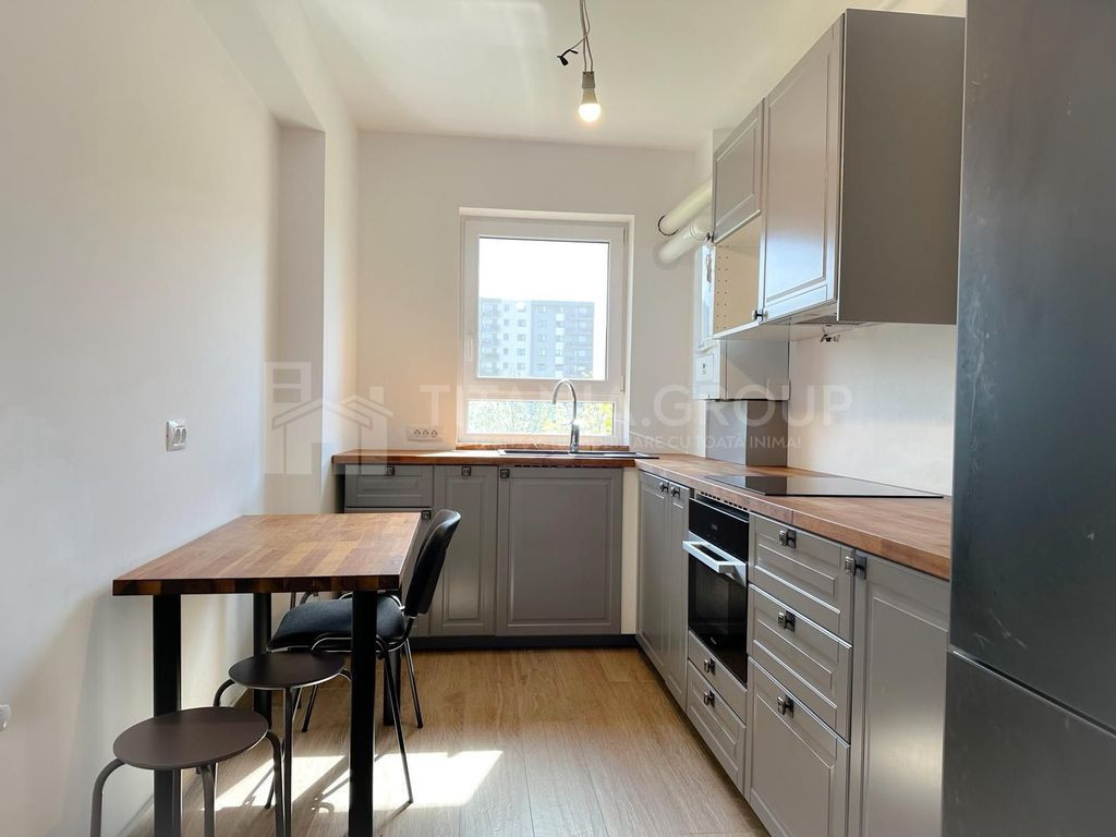 Apartament 2 camere, decomandat, 2 locuri parcare, Tractorul