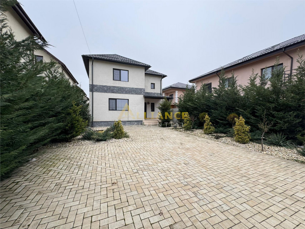 VILA Individuala cu 4 camere - 3 bai | 566 mp teren -