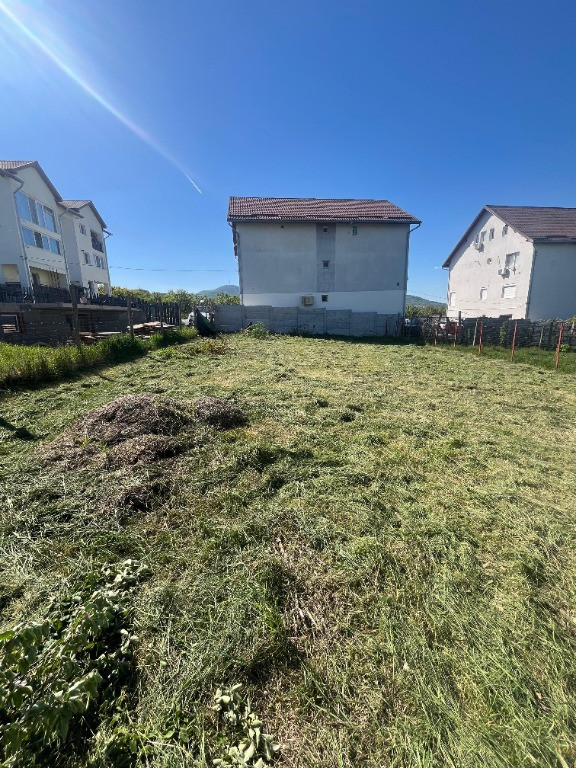 Vand teren intravilan 400 mp,strada Mihail Sadoveanu, PUZ aprobat(P+2)