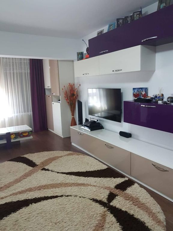 De inchiriat apartament cu 2 camere, bloc Vega, str. Tecu...