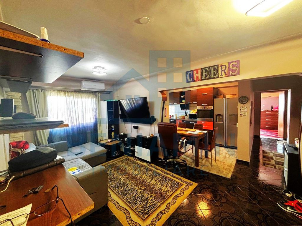 4-Camere-81mp-Utili-2-Balcoane-Lift-Mobilat-Utilat-Parcar...