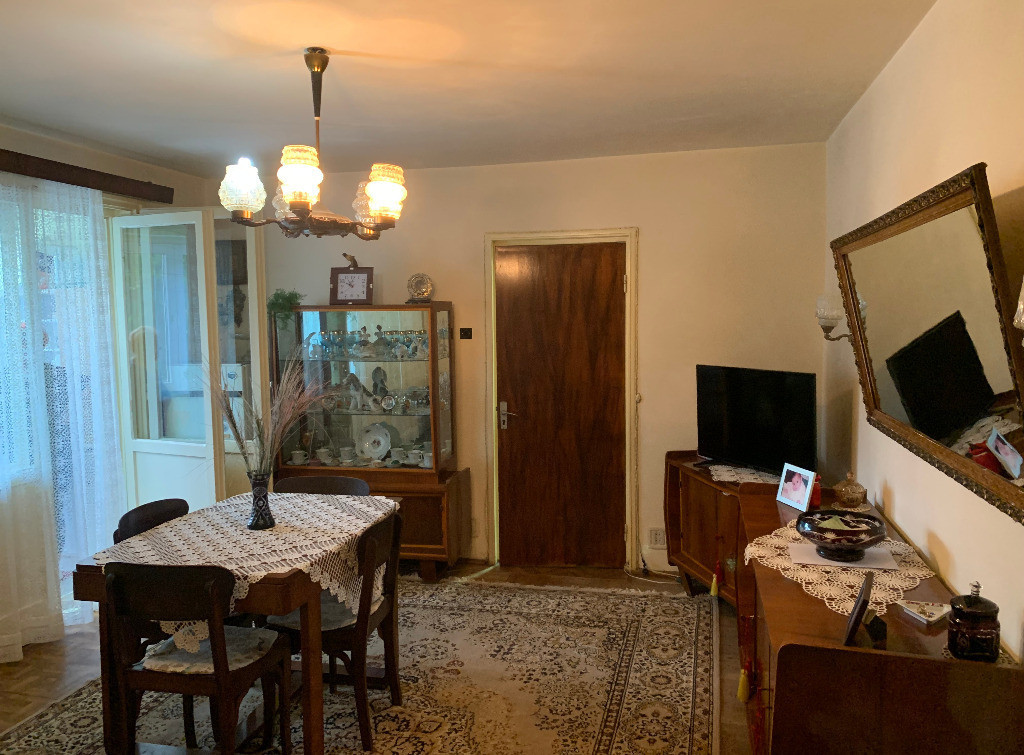 Apartament 3 camere 75mp - bd. Alexandru Obregia - Bercen...