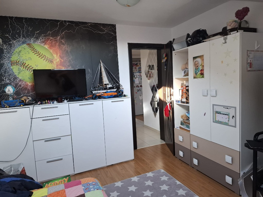 Apartament 3 camere Rosu Chiajna Rezervelor de vanzare