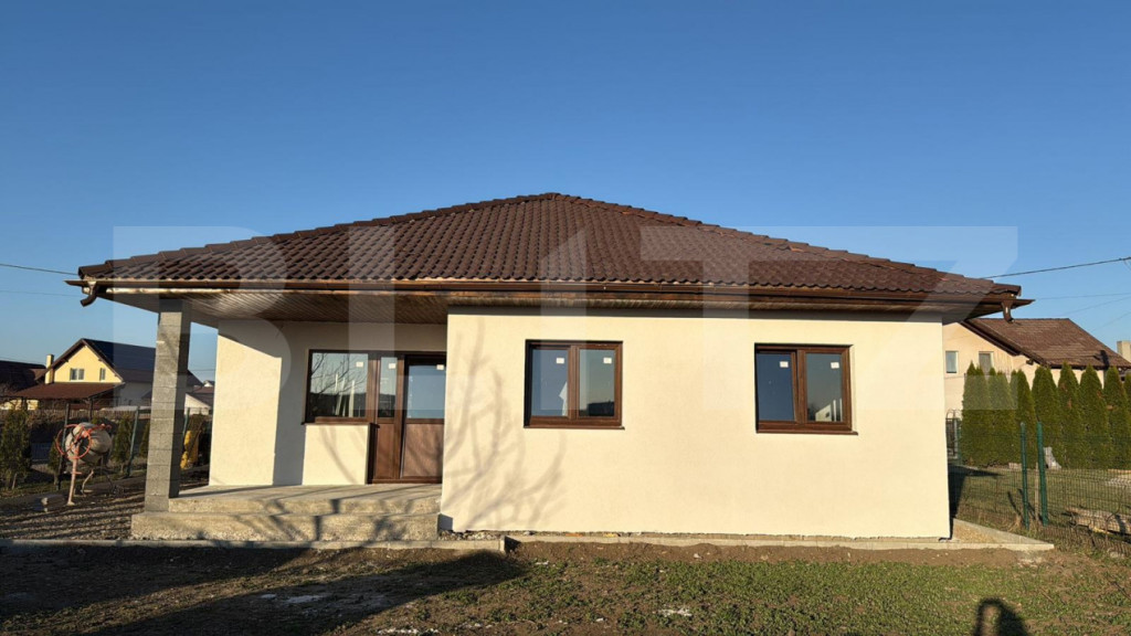 Casă individuală de vânzare în Sâncrai, 500 mp teren