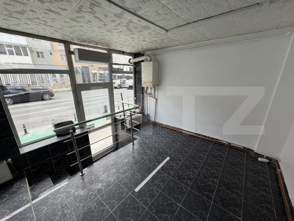 Spațiu comercial 35 mp | Vad excelent | Vitrină stradală